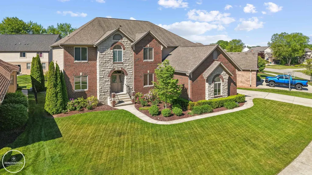 19060 Bedford Drive Clinton Charter Township MI 48038