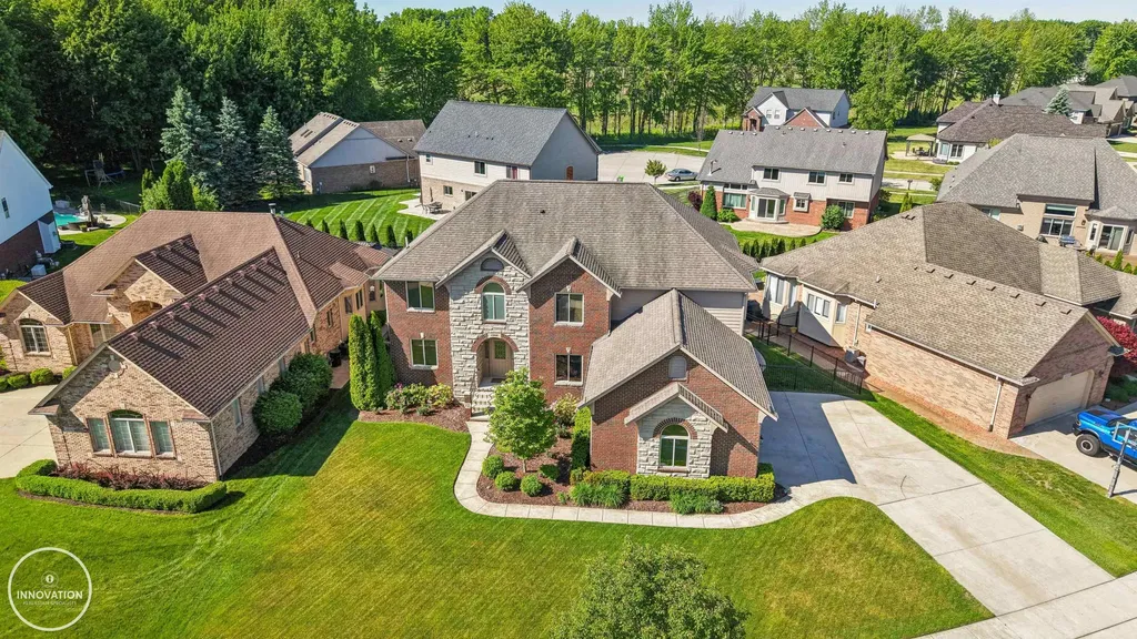 19060 Bedford Drive Clinton Charter Township MI 48038