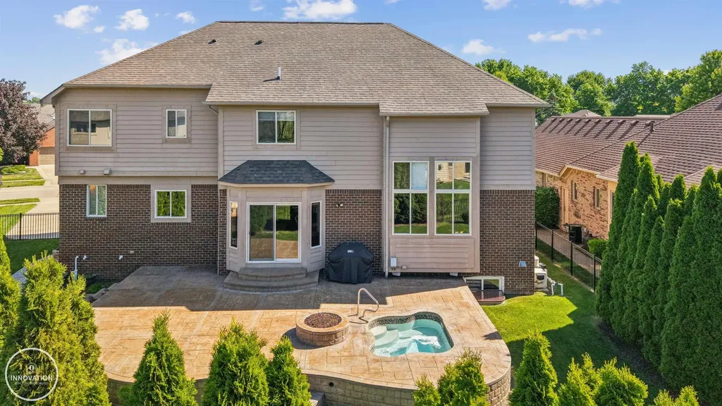 19060 Bedford Drive Clinton Charter Township MI 48038
