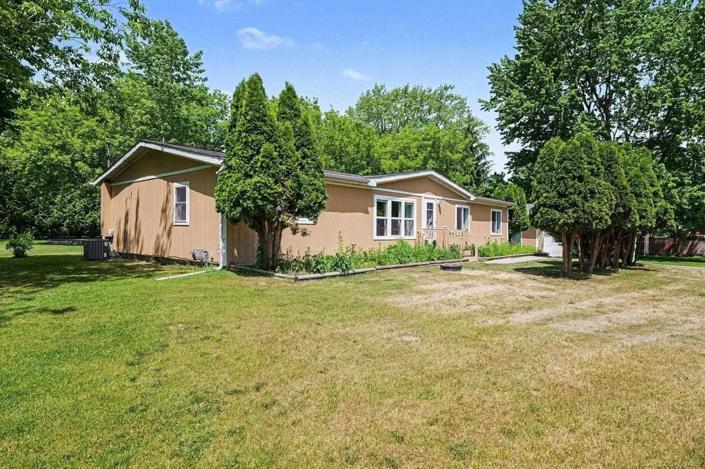 3254 N Euclid Road Bangor Charter Township MI 48706