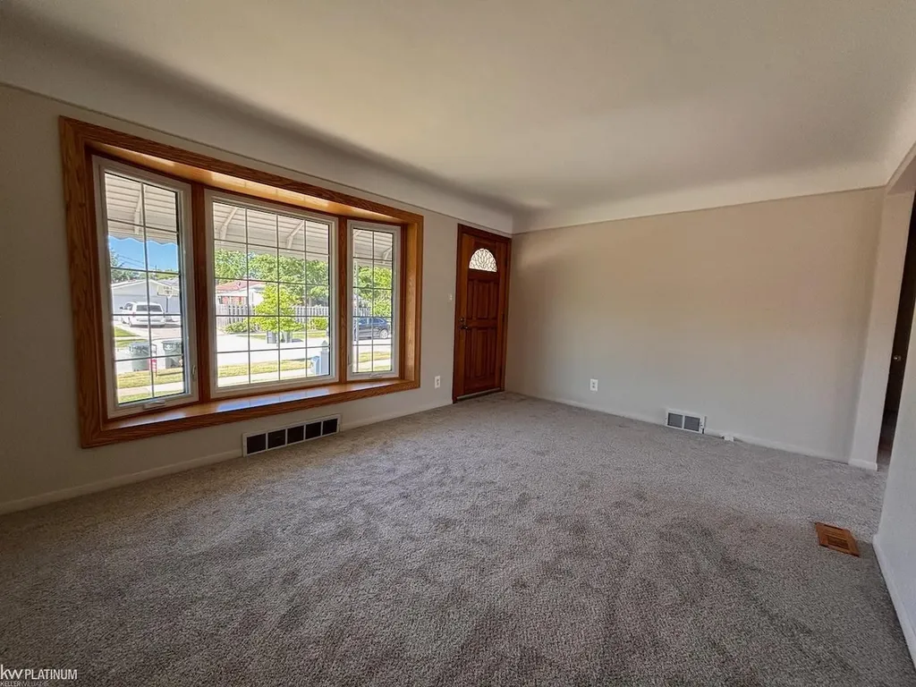 31256 Share Street St. Clair Shores City MI 48082