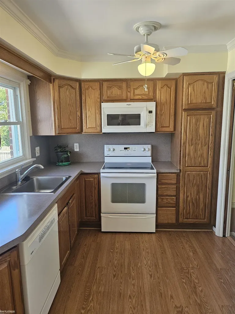 31256 Share Street St. Clair Shores City MI 48082