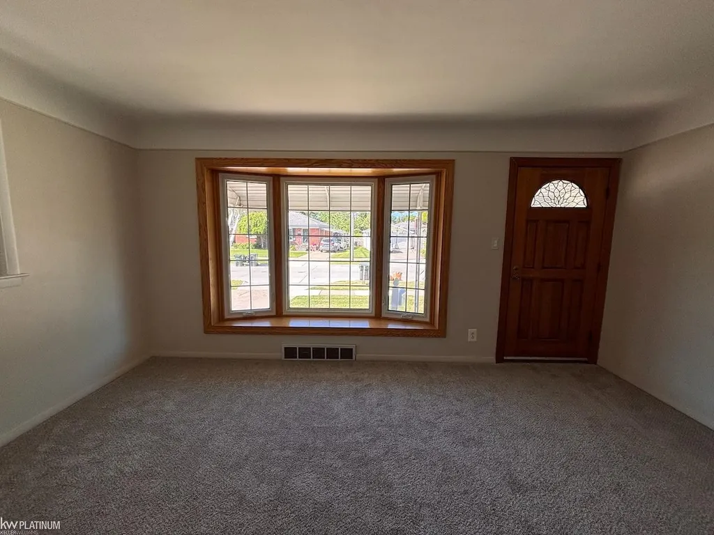 31256 Share Street St. Clair Shores City MI 48082