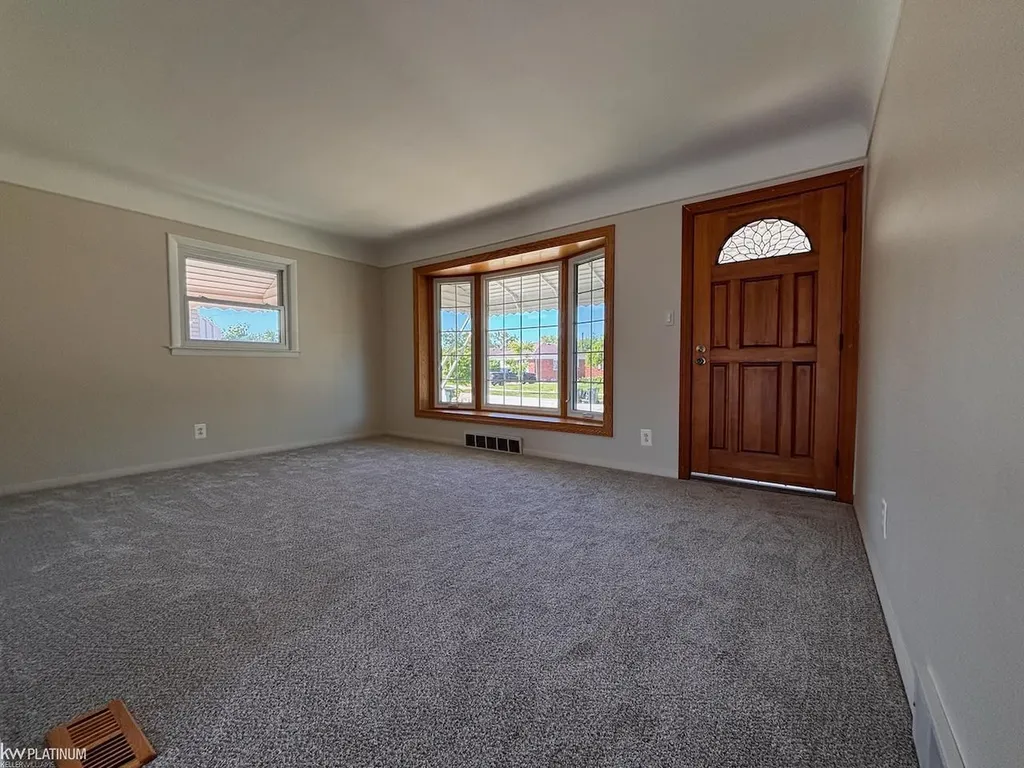 31256 Share Street St. Clair Shores City MI 48082