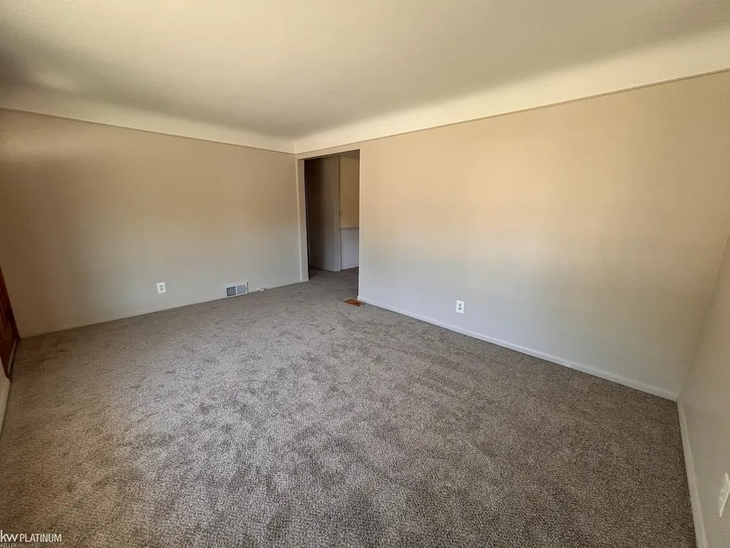 31256 Share Street St. Clair Shores City MI 48082