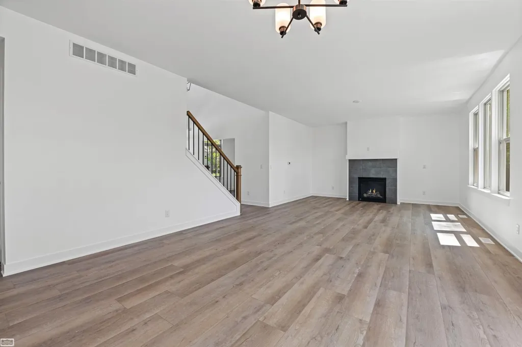 3693 S Athanasia Way Fort Gratiot Charter Township MI 48059