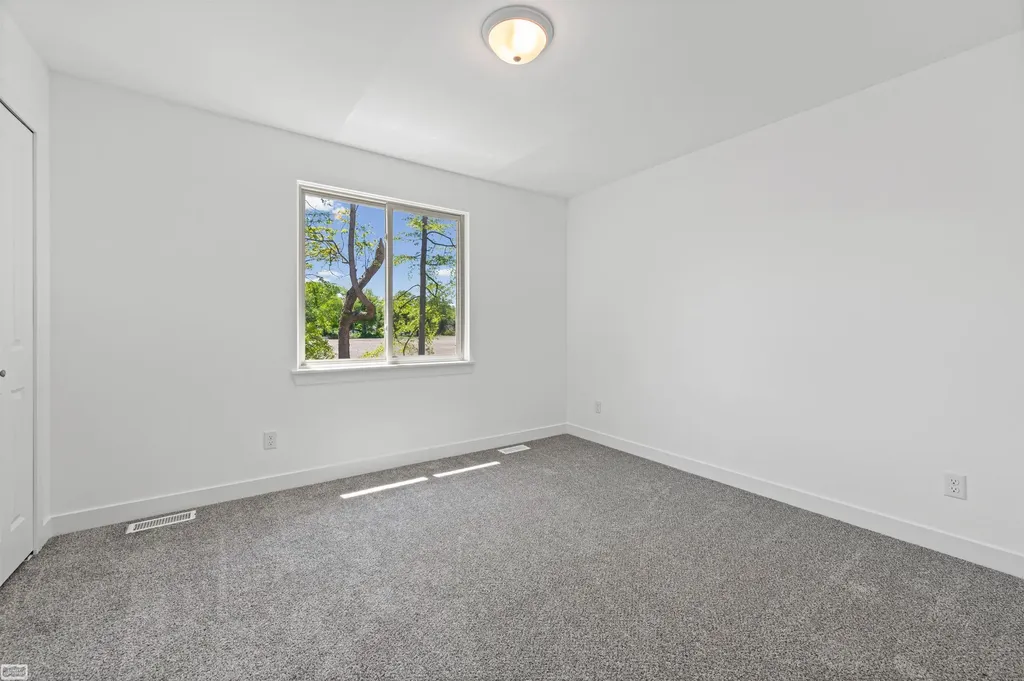 3693 S Athanasia Way Fort Gratiot Charter Township MI 48059