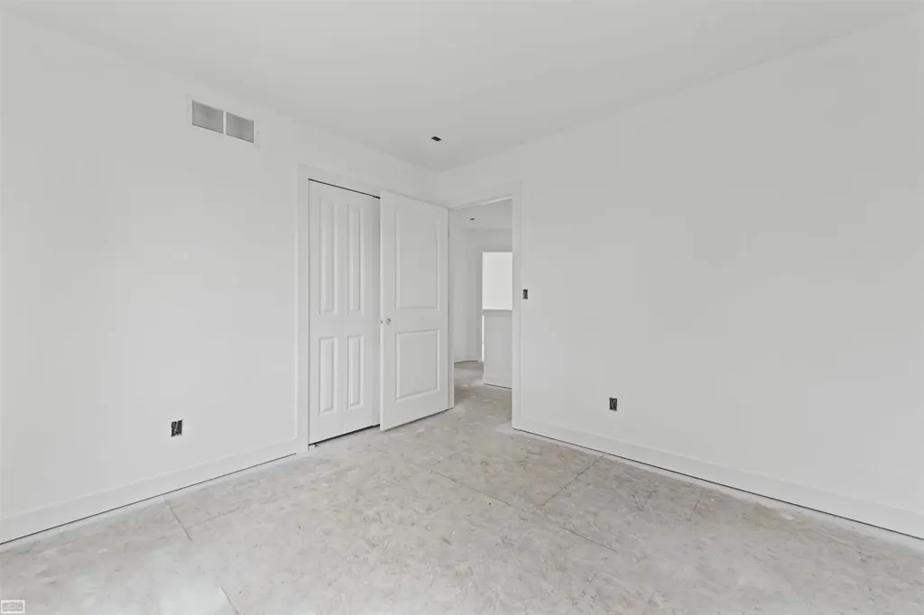 3693 S Athanasia Way Fort Gratiot Charter Township MI 48059