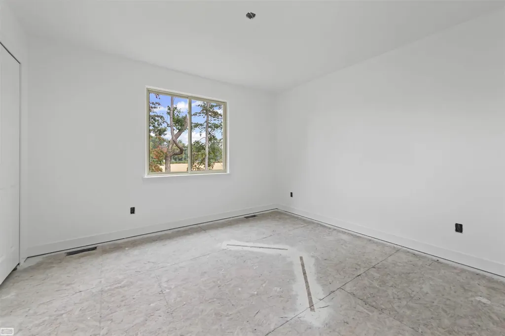 3693 S Athanasia Way Fort Gratiot Charter Township MI 48059