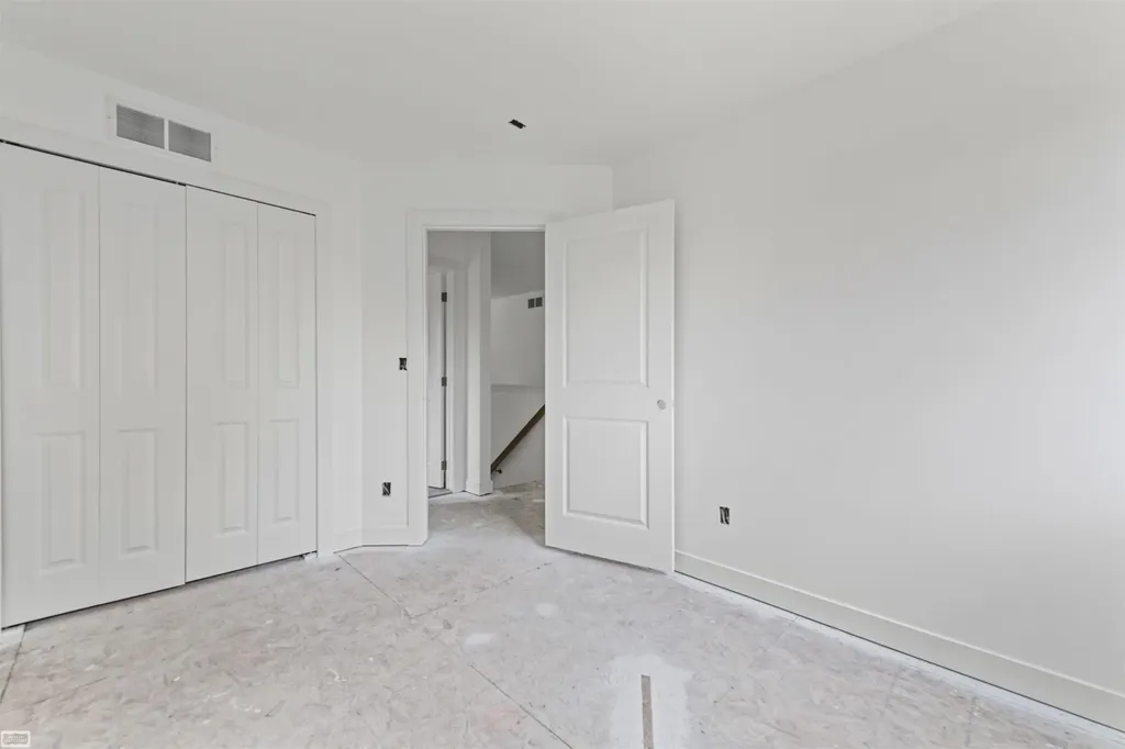 3693 S Athanasia Way Fort Gratiot Charter Township MI 48059
