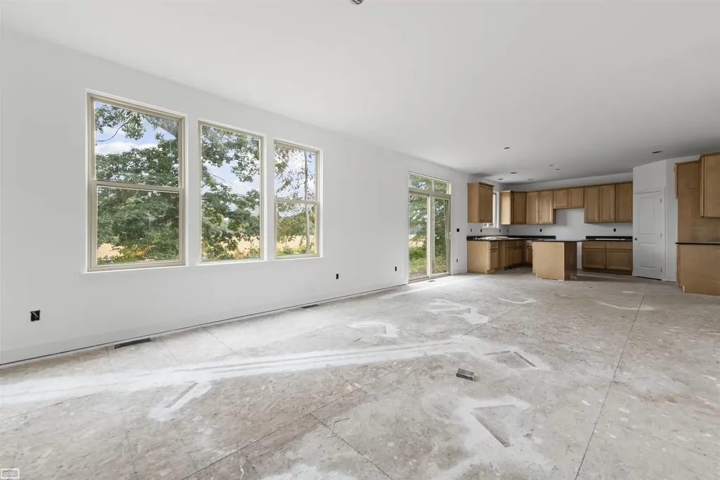 3693 S Athanasia Way Fort Gratiot Charter Township MI 48059