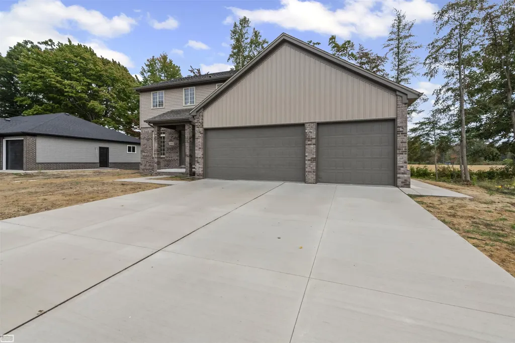 3693 S Athanasia Way Fort Gratiot Charter Township MI 48059