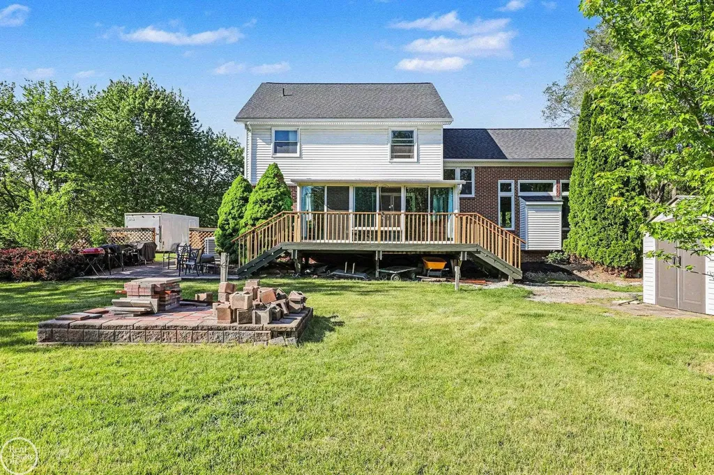 14270 31 Mile Road Washington Township MI 48095