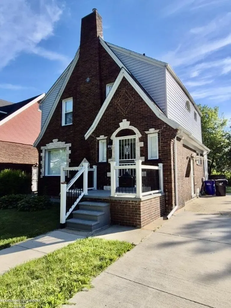 449 Chalmers Street Detroit City MI 48215