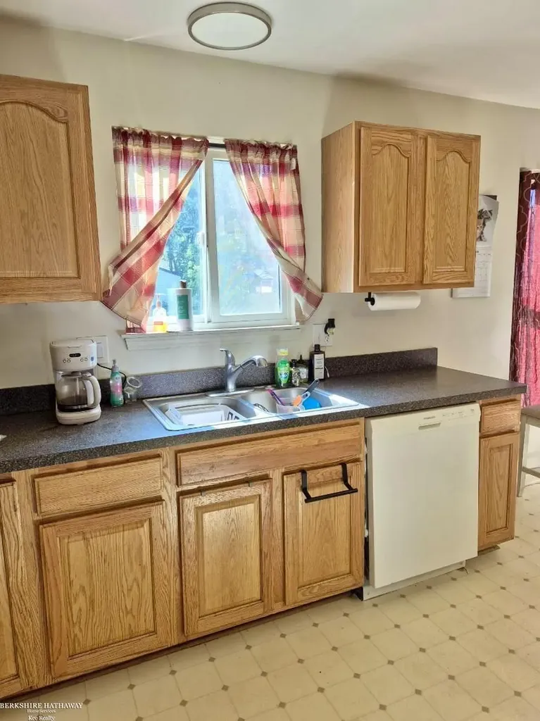 25841 Lehner Court Roseville City MI 48066