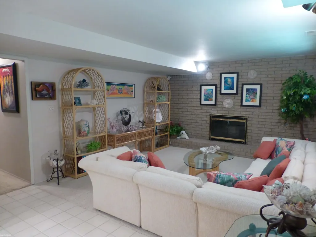 16117 Alpine Drive Livonia City MI 48154