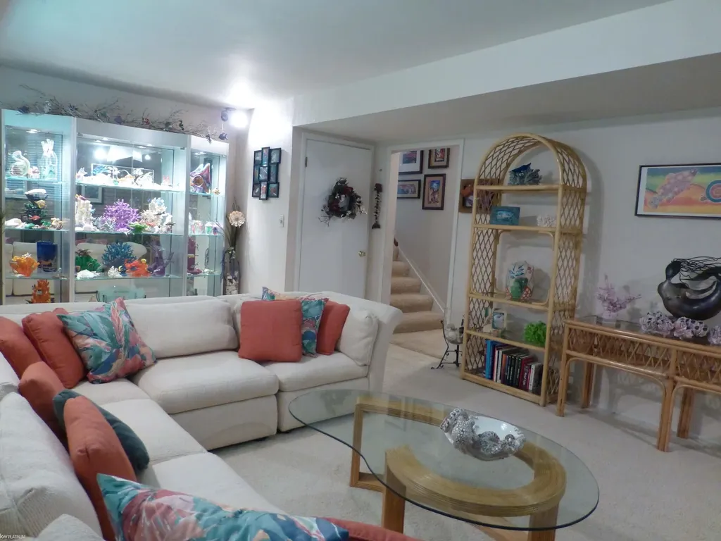 16117 Alpine Drive Livonia City MI 48154