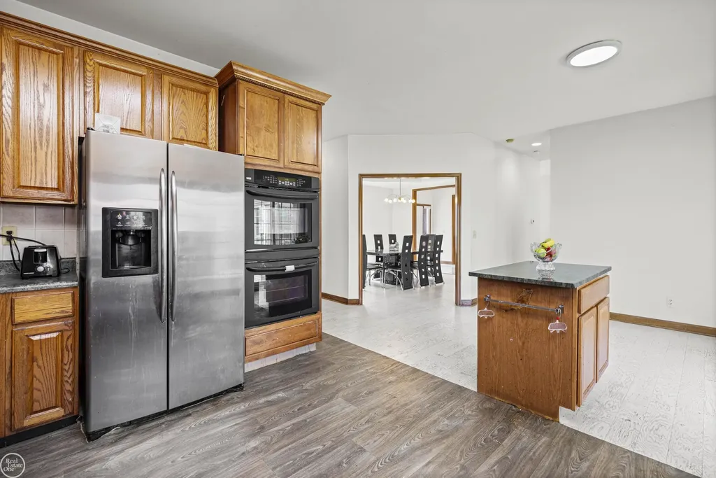 48430 Montelepre Drive Shelby Charter Township MI 48315