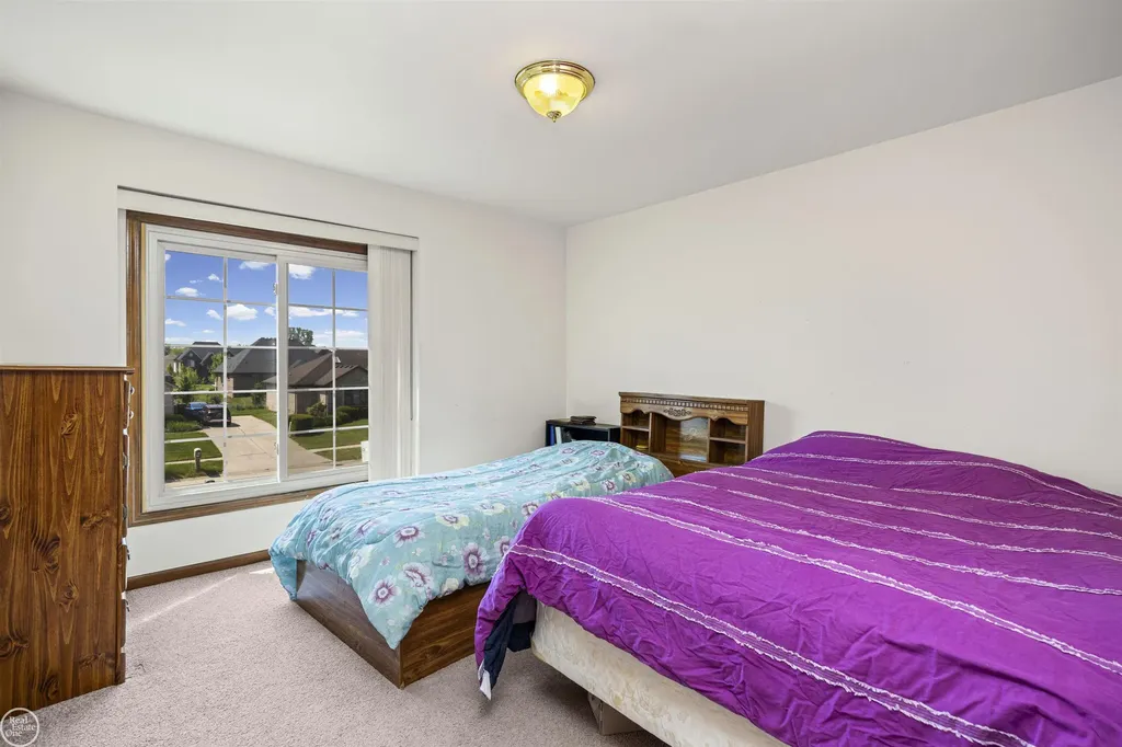 48430 Montelepre Drive Shelby Charter Township MI 48315