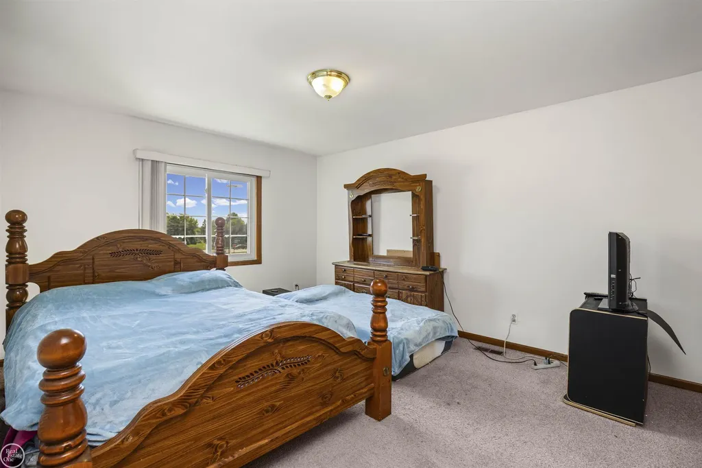 48430 Montelepre Drive Shelby Charter Township MI 48315