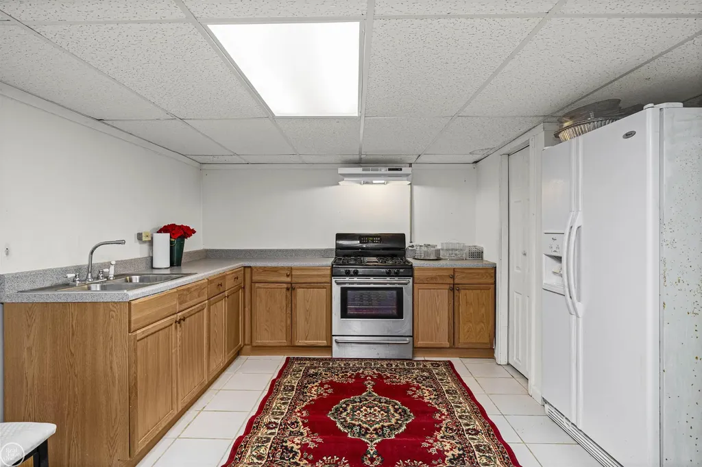 48430 Montelepre Drive Shelby Charter Township MI 48315