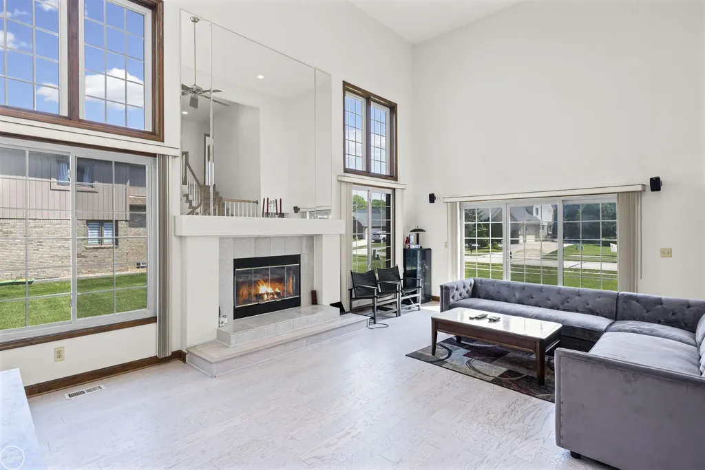 48430 Montelepre Drive Shelby Charter Township MI 48315
