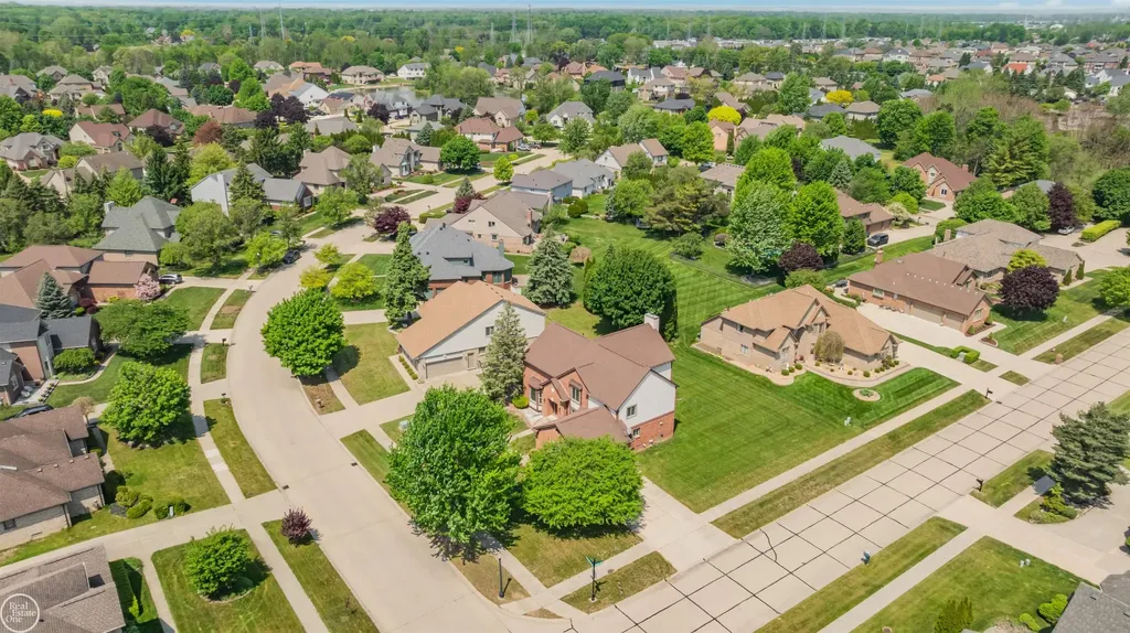 48430 Montelepre Drive Shelby Charter Township MI 48315