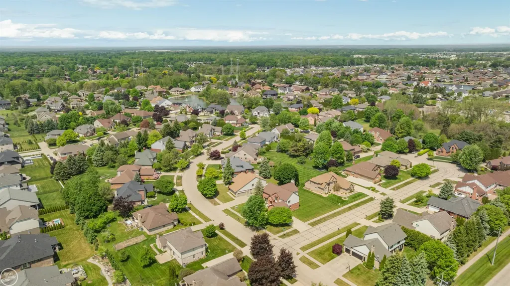 48430 Montelepre Drive Shelby Charter Township MI 48315