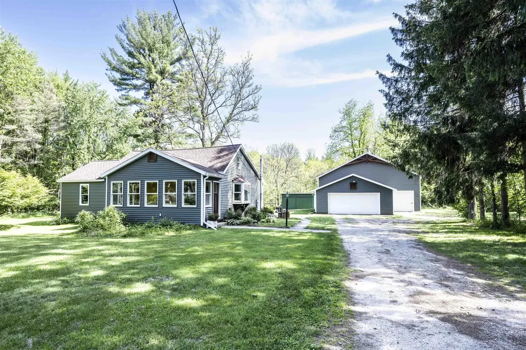 1516 11 Mile NE Road Algoma Township MI 49321