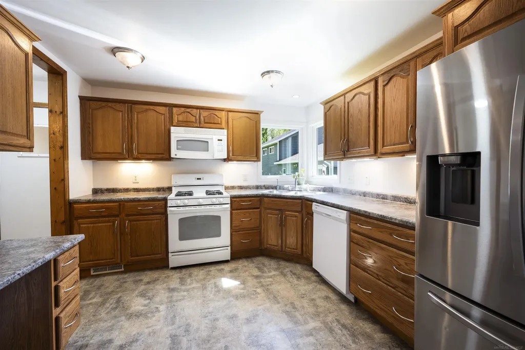 1516 11 Mile NE Road Algoma Township MI 49321