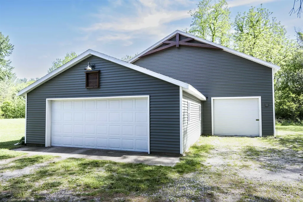 1516 11 Mile NE Road Algoma Township MI 49321