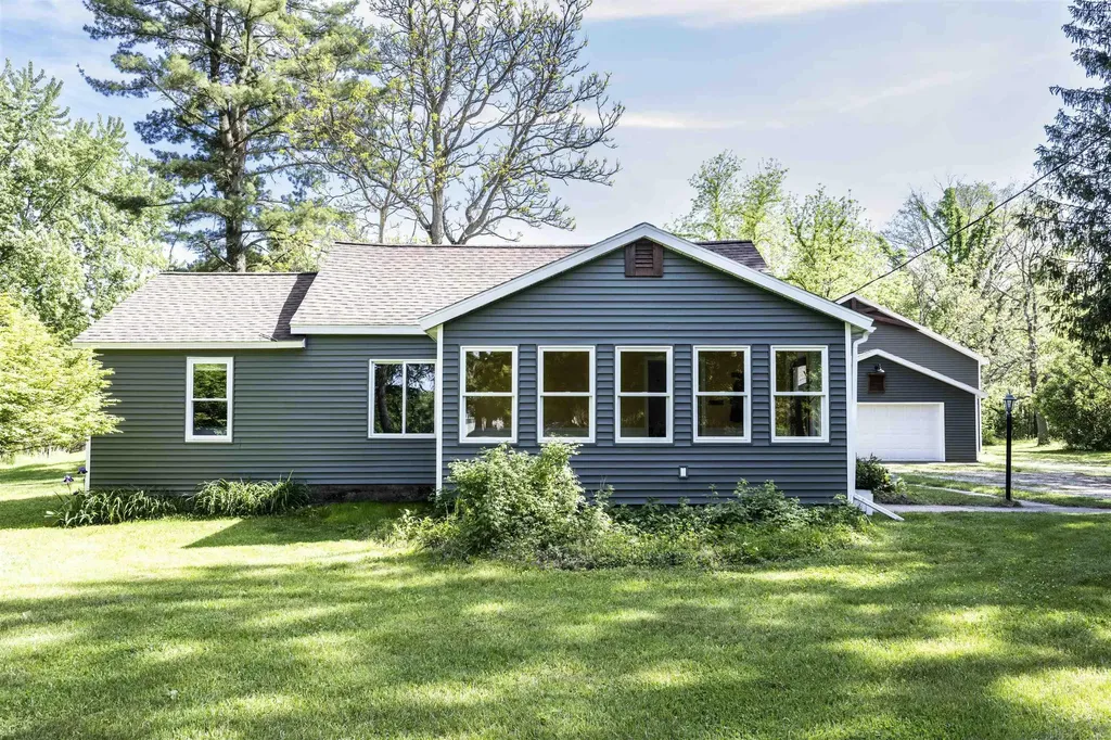 1516 11 Mile NE Road Algoma Township MI 49321