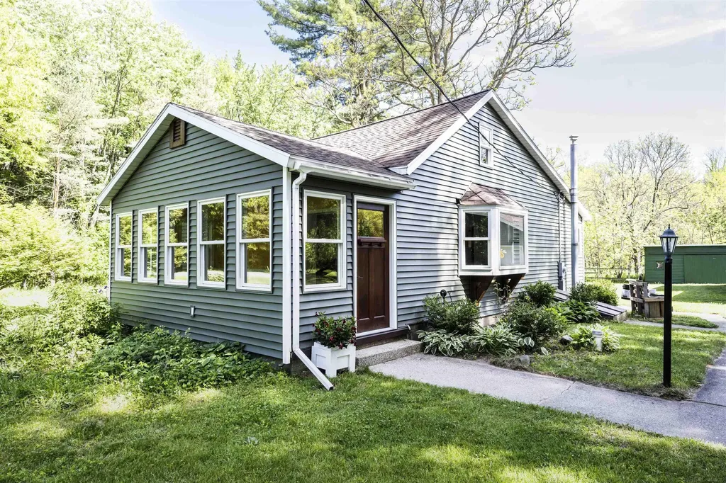 1516 11 Mile NE Road Algoma Township MI 49321
