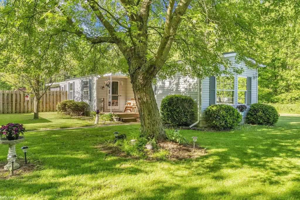 6333 Griswold Road Kimball Township MI 48074