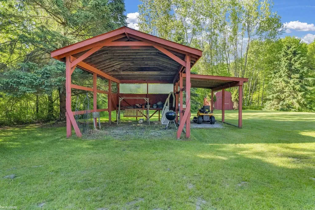 6333 Griswold Road Kimball Township MI 48074