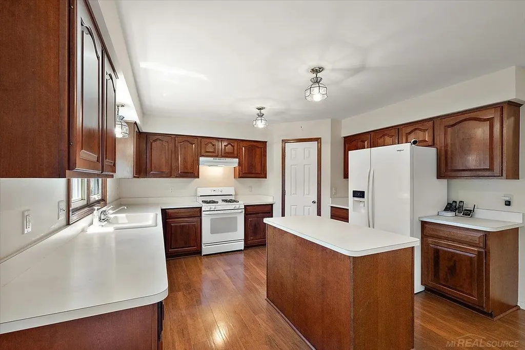 17836 Nick Drive Macomb Township MI 48044