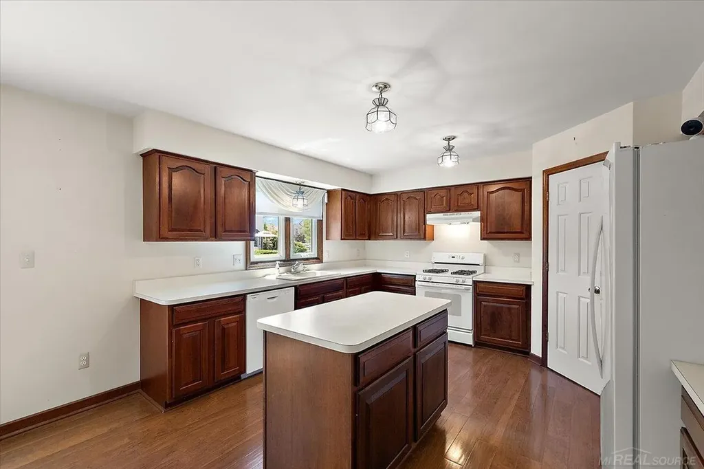 17836 Nick Drive Macomb Township MI 48044