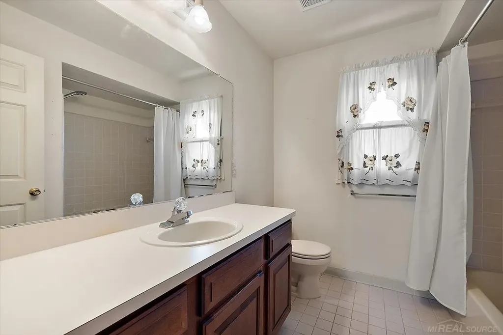 17836 Nick Drive Macomb Township MI 48044