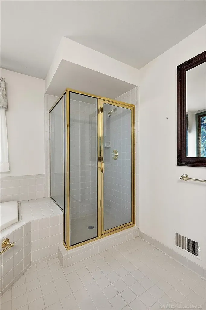 17836 Nick Drive Macomb Township MI 48044