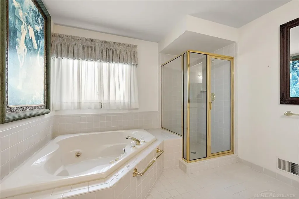 17836 Nick Drive Macomb Township MI 48044