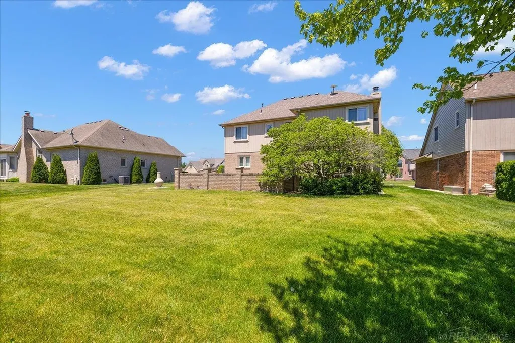 17836 Nick Drive Macomb Township MI 48044