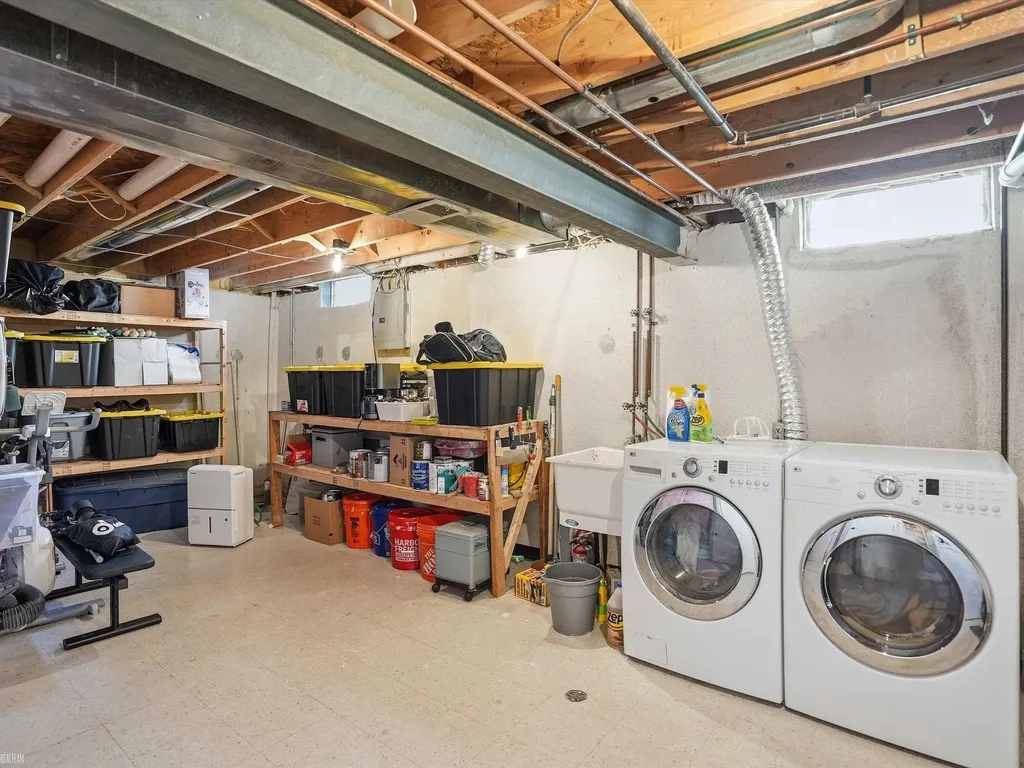 27555 Cedar Glen Drive Chesterfield Township MI 48051