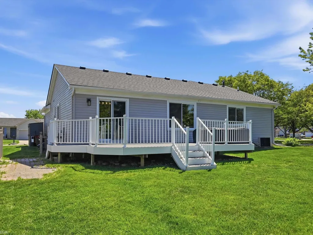 27555 Cedar Glen Drive Chesterfield Township MI 48051