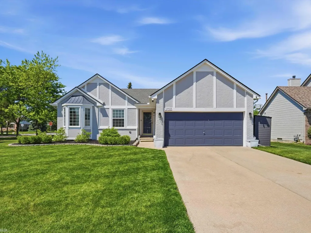 27555 Cedar Glen Drive Chesterfield Township MI 48051
