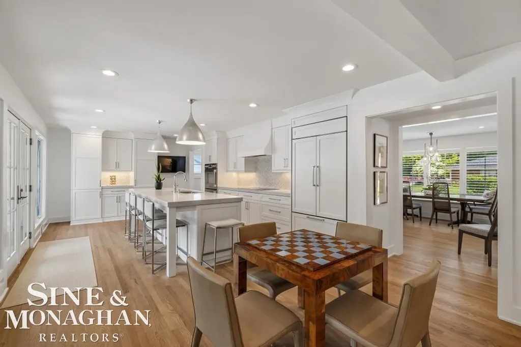 27 Shorecrest Circle Village Of Grosse Pointe Shores City MI 48236