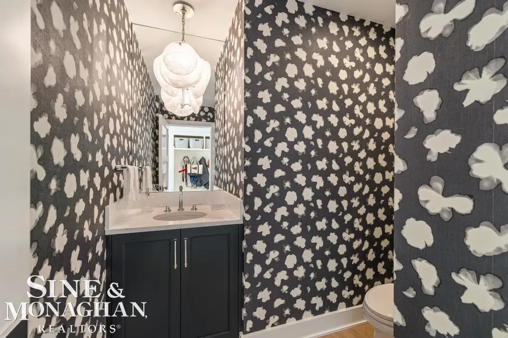 27 Shorecrest Circle Village Of Grosse Pointe Shores City MI 48236