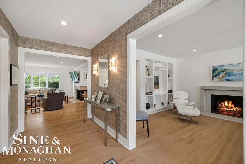 27 Shorecrest Circle Village Of Grosse Pointe Shores City MI 48236