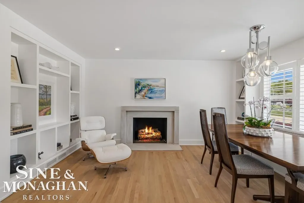 27 Shorecrest Circle Village Of Grosse Pointe Shores City MI 48236