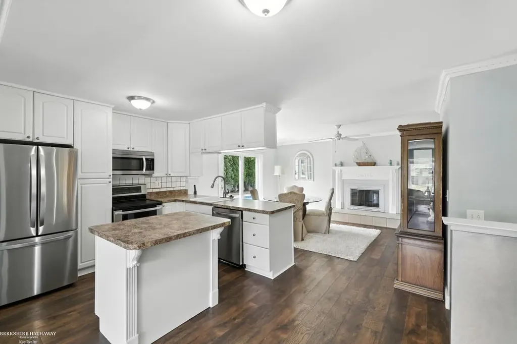 42011 Clayton Street Clinton Charter Township MI 48038