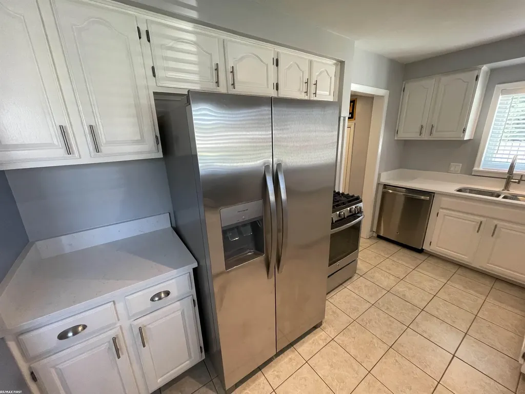 22225 Love Street St. Clair Shores City MI 48082